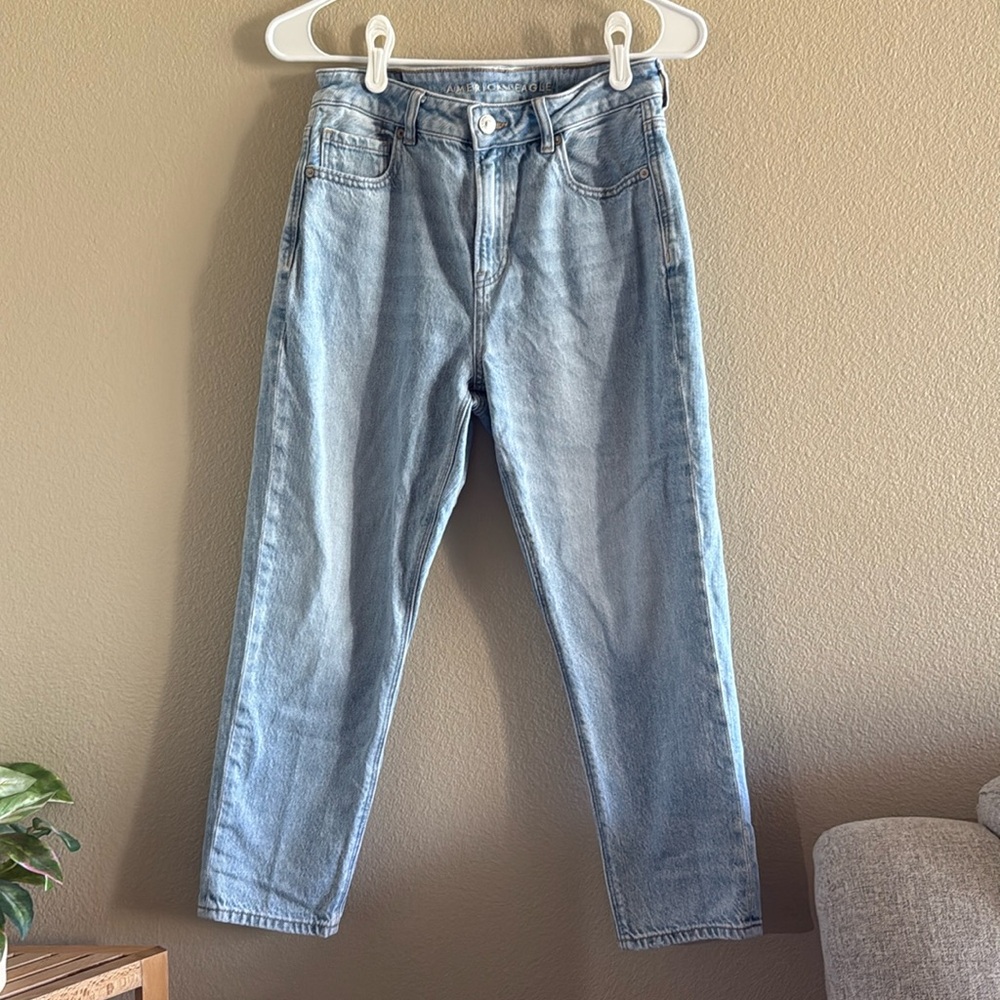 American Eagle Mom Jean